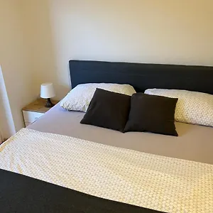 https://charming-studio-in.graz-austria-hotels.com